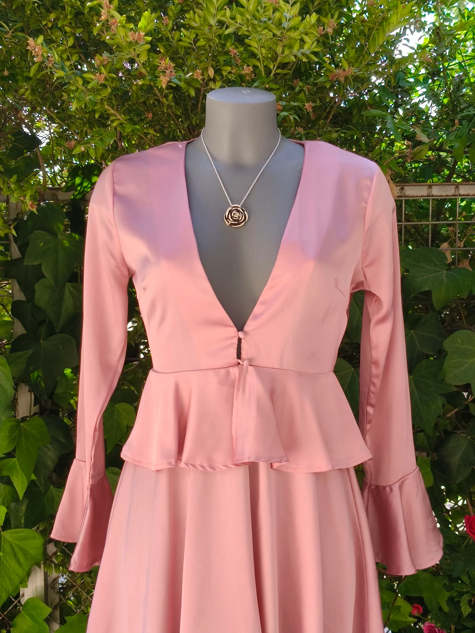 Vestido corto rosa escote pronunciado Missguided  – photo 3
